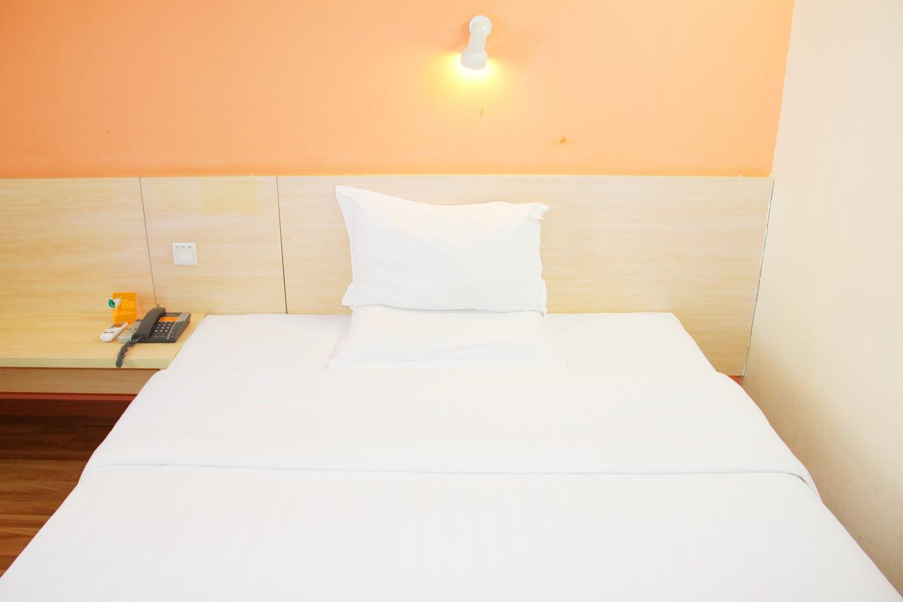 7Days Inn Shanghai Yichuan Road Dış mekan fotoğraf